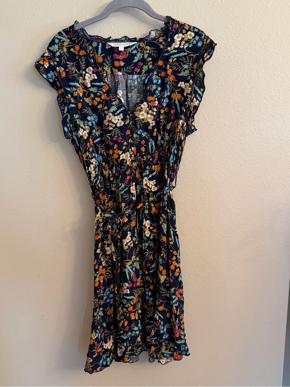 APRICOT Black Floral V-Neck Mini Dress with Multicolor Bouquet Print